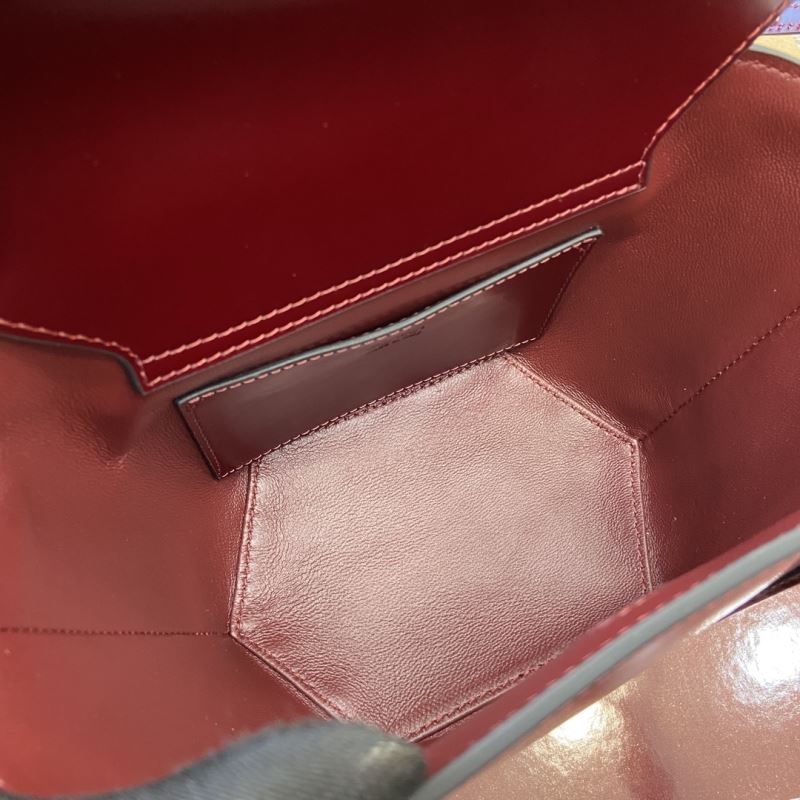 Gvc*1 tote bags